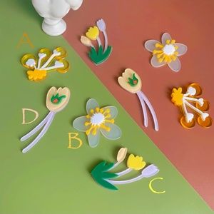 Earrings Spring Bouquet Flower Translucent 2/$25